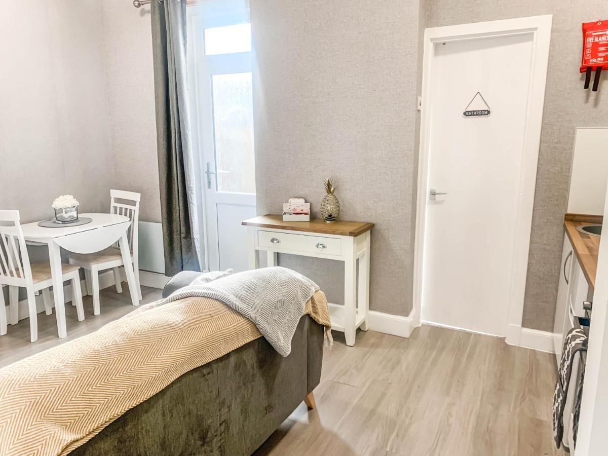The Rosebery Retreat By The Castle 1-Bed Apartment Inverness Eksteriør bilde