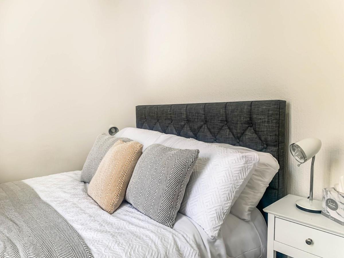 The Rosebery Retreat By The Castle 1-Bed Apartment Inverness Eksteriør bilde