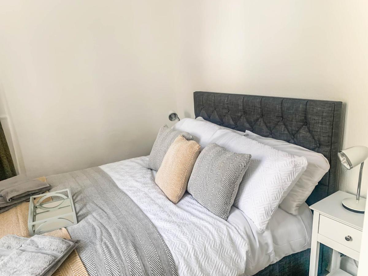 The Rosebery Retreat By The Castle 1-Bed Apartment Inverness Eksteriør bilde