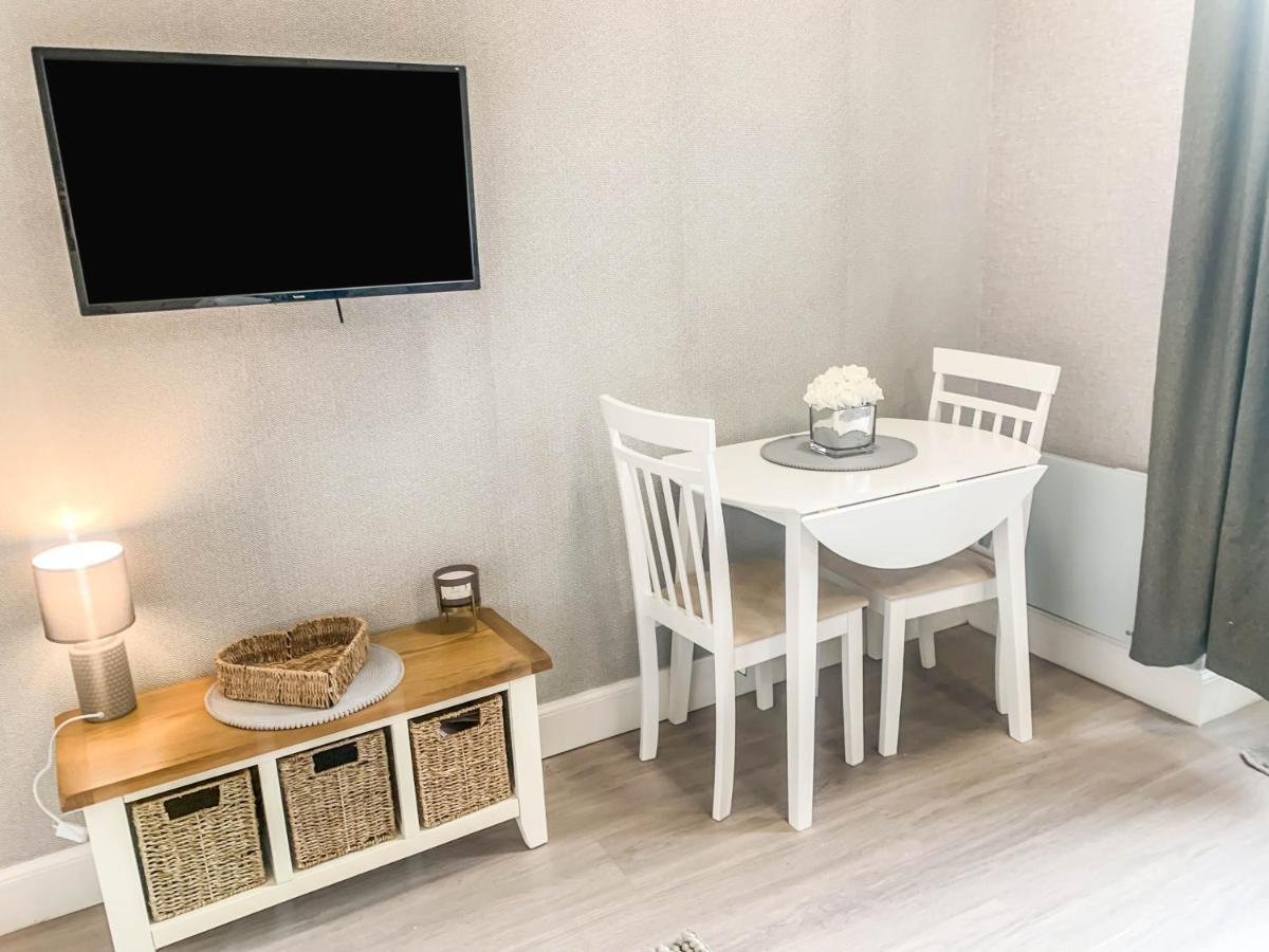 The Rosebery Retreat By The Castle 1-Bed Apartment Inverness Eksteriør bilde